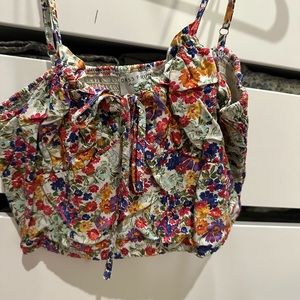 Brand new never worn crop tank top